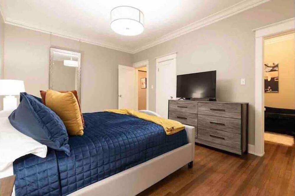 Photo of Bedroom in Hanover Place