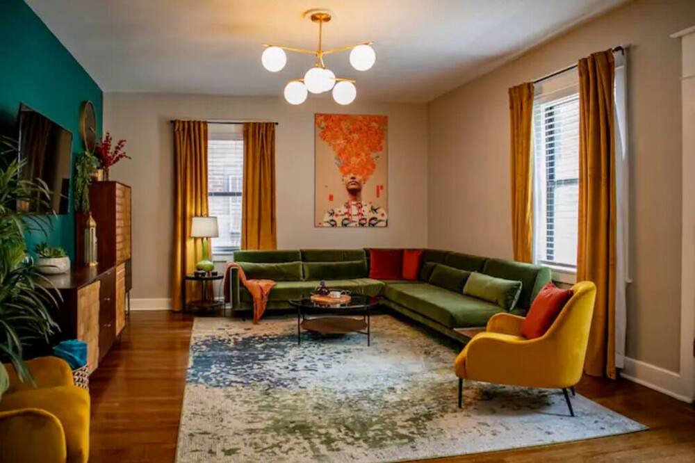 Photo of Livingroom in Hanover Place