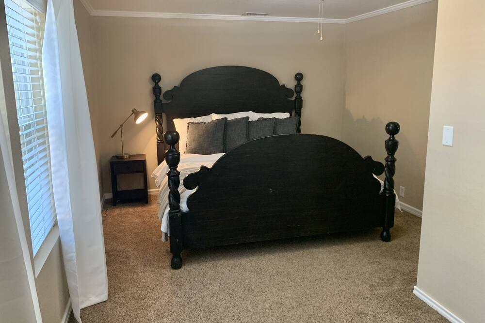 Photo of Bedroom in Wichita Falls