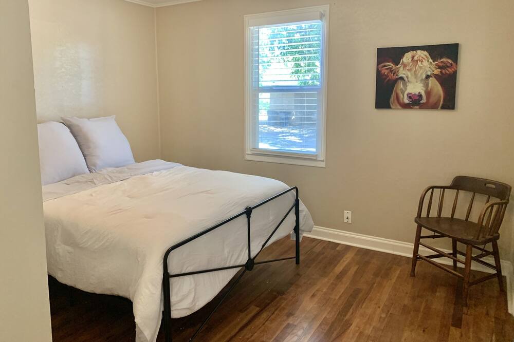 Photo of Bedroom in Wichita Falls