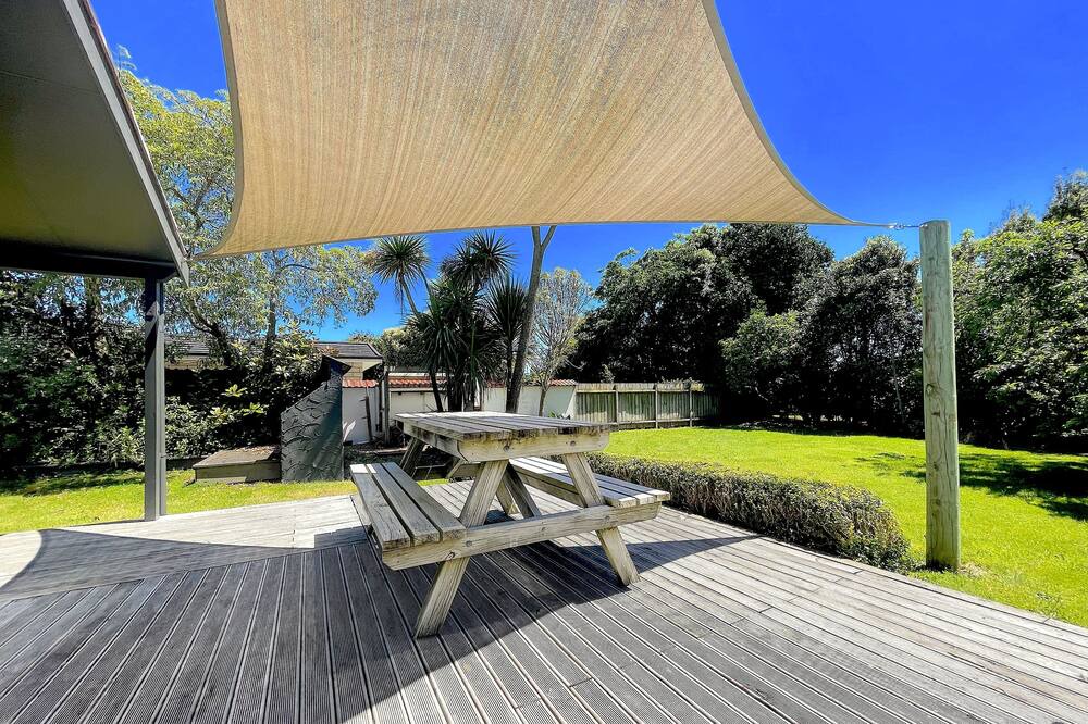 Photo of Patio Balcony in Waikanae