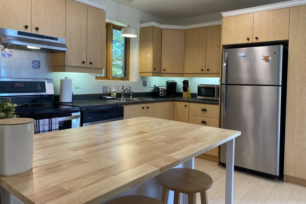 Photo of Kitchen in Petite-Riviere-Saint-Francois