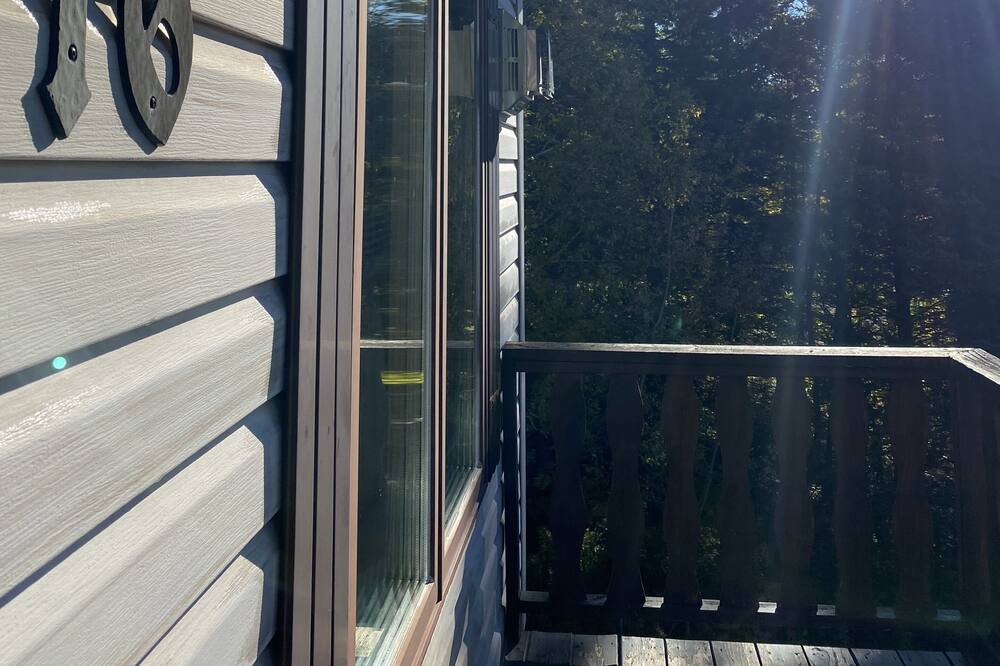 Photo of Patio Balcony in Petite-Riviere-Saint-Francois