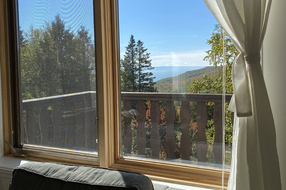 Photo of Bedroom in Petite-Riviere-Saint-Francois