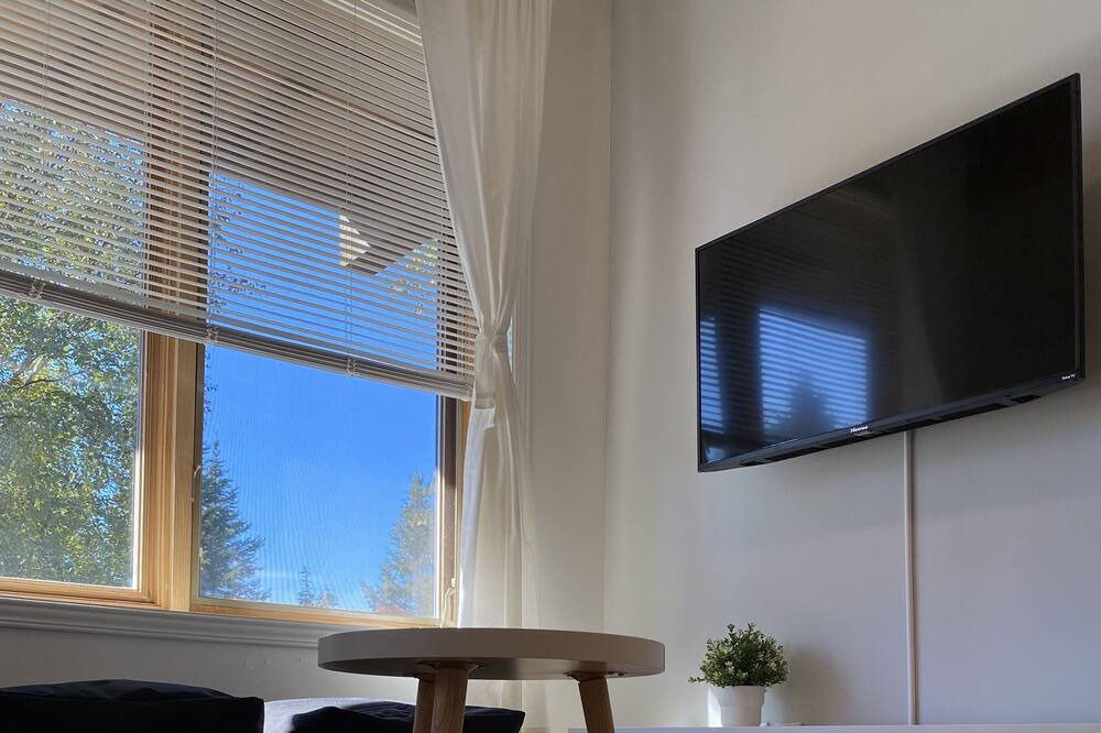 Photo of Livingroom in Petite-Riviere-Saint-Francois