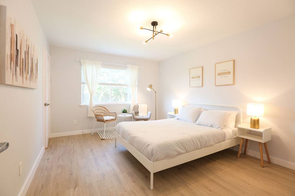 Photo of Bedroom in Allen