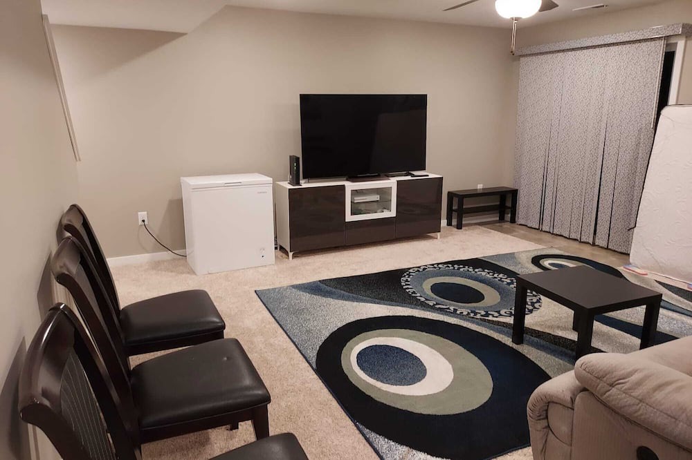 Photo of Livingroom in Oakdale