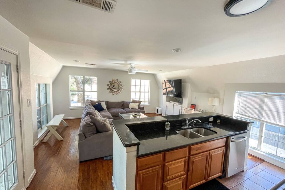 Photo of Kitchen in Knox - Henderson