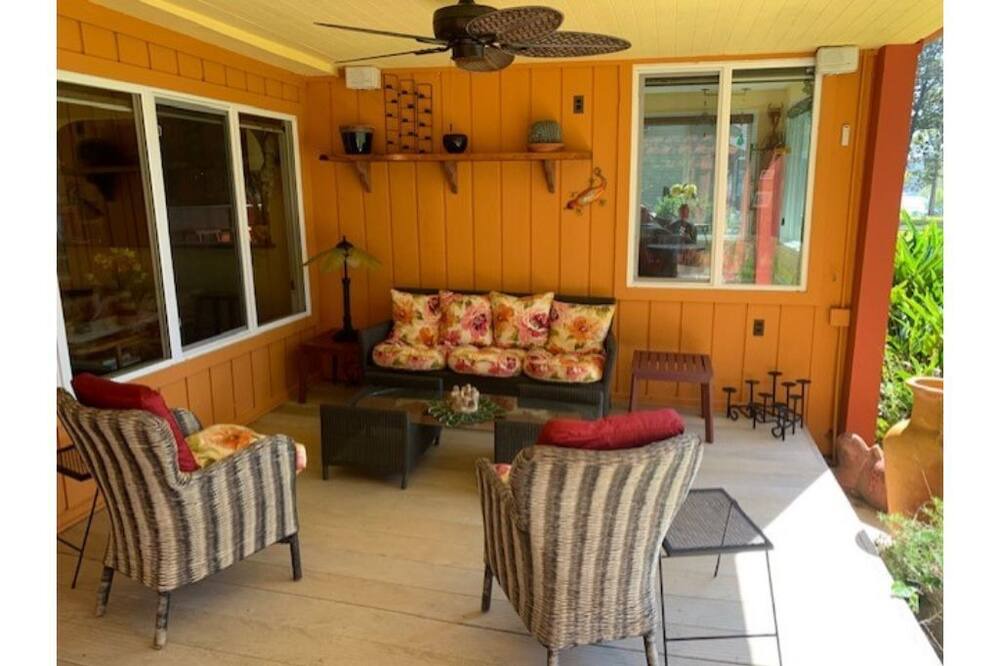 Photo of Livingroom in Broaddus