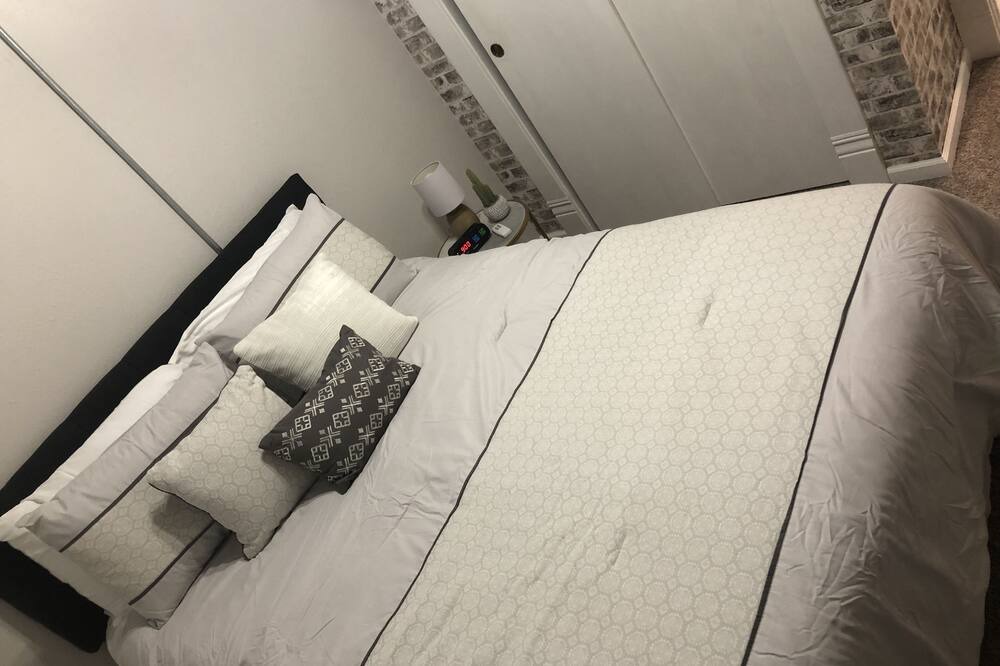 Photo of Bedroom in Osborne