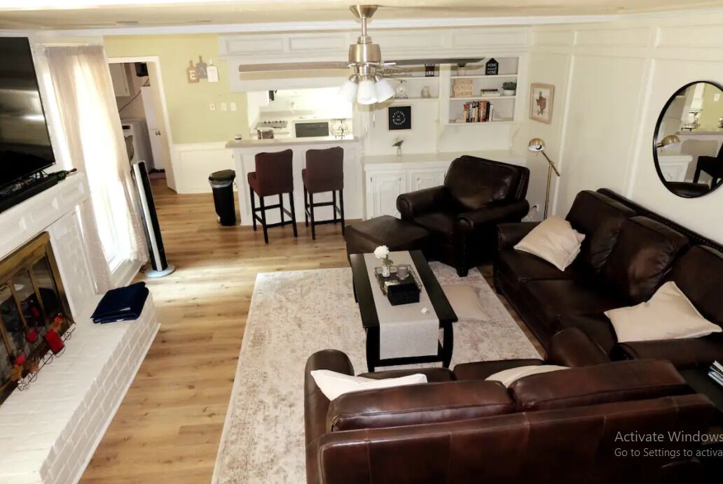 Photo of Livingroom in Grogan's Mill