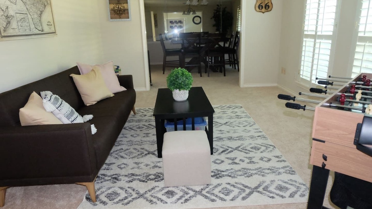Photo of Livingroom in Grogan's Mill