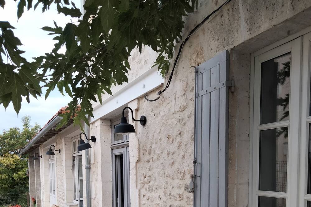 Photo of Outdoor in Chalais