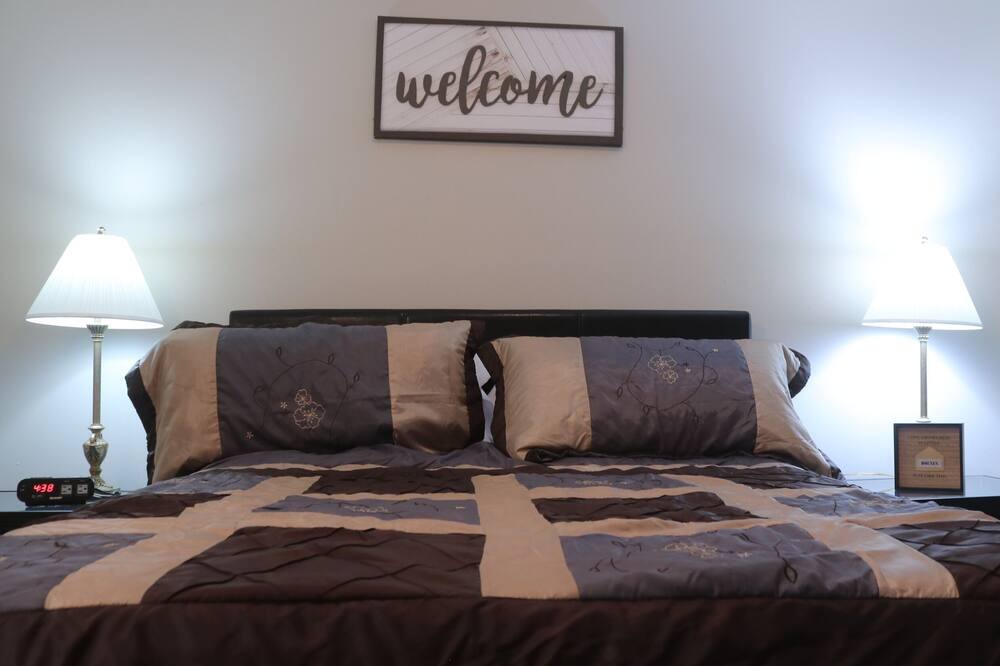 Photo of Bedroom in Redmont Park