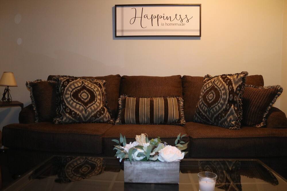 Photo of Livingroom in Redmont Park