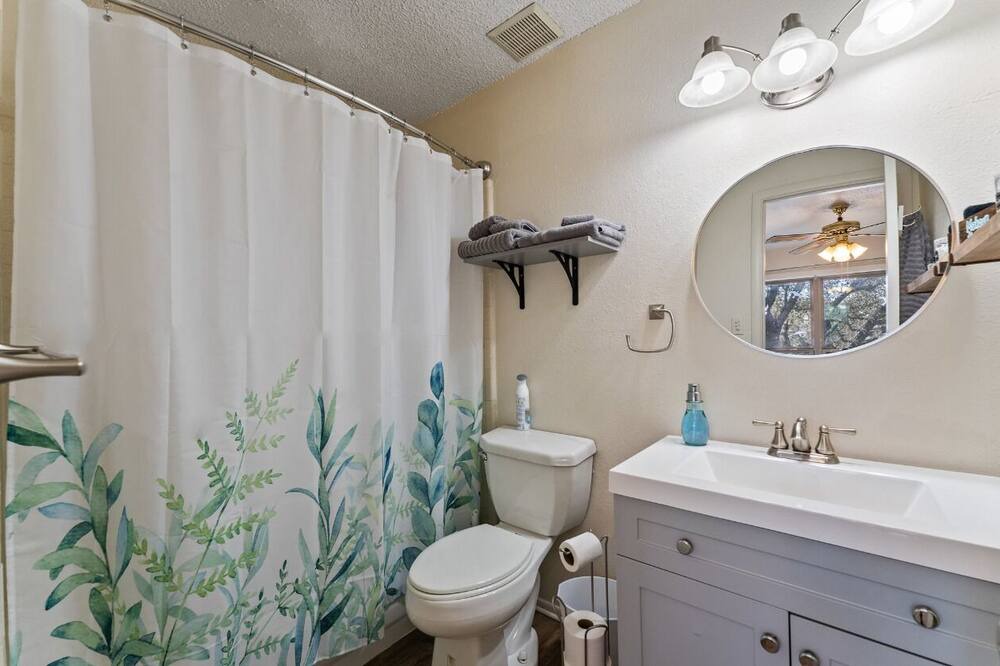 Photo of Bathroom in Lake Brownwood