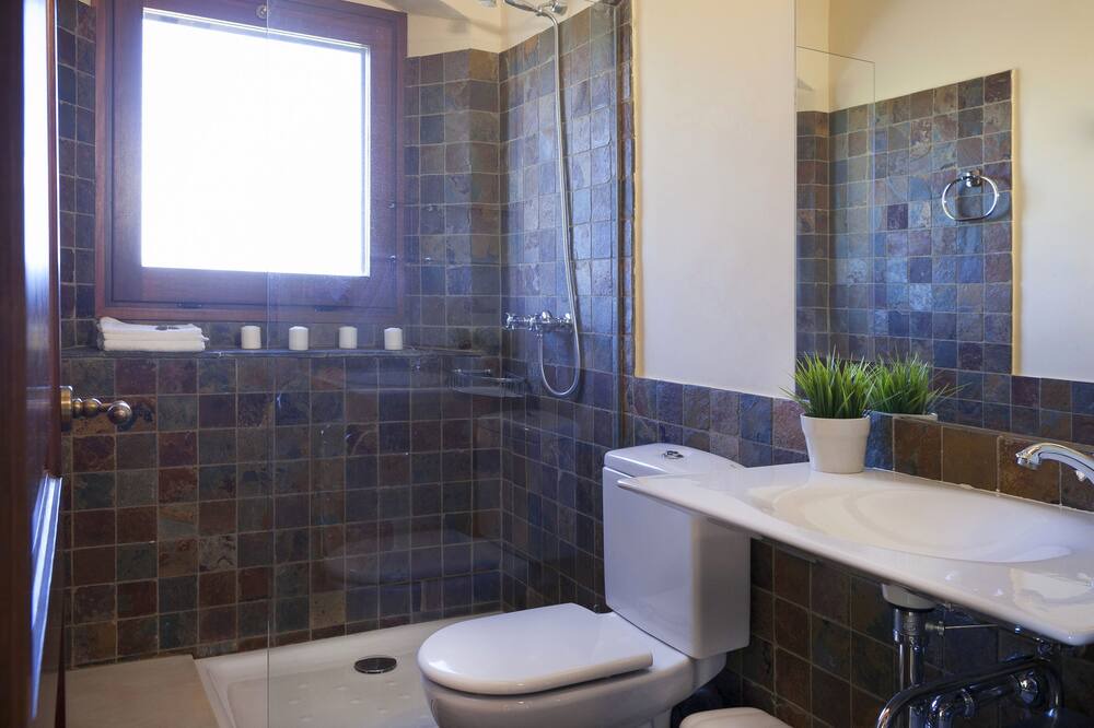 Photo of Bathroom in La Tallada d'Emporda