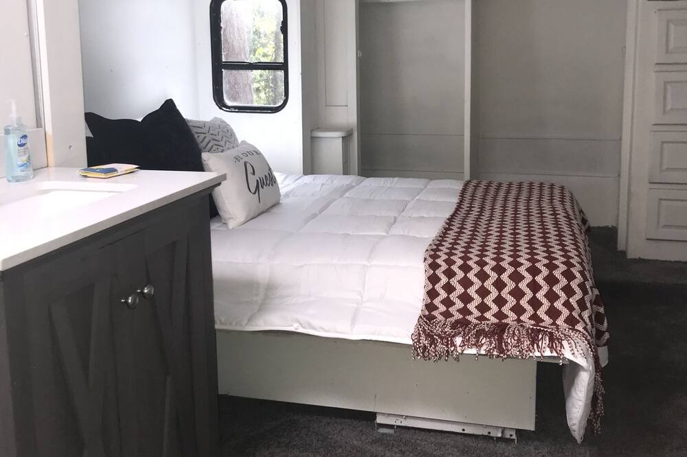 Photo of Bedroom in Waller