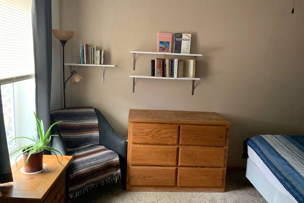 Photo of Bedroom in Albuquerque
