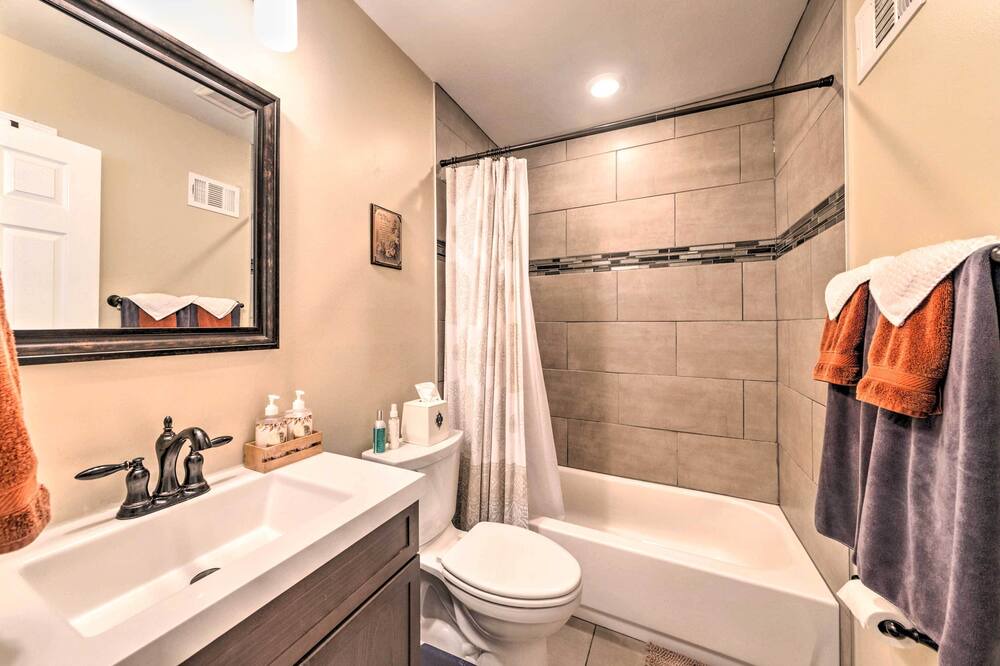 Photo of Bathroom in St. Louis
