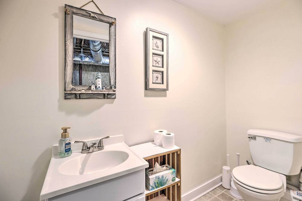 Photo of Bathroom in Weems