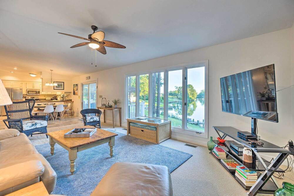Photo of Bedroom in Weems