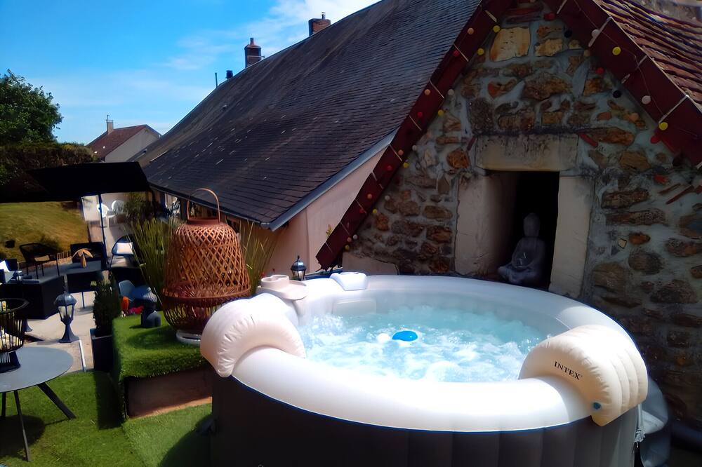 Photo of Outdoor in Rouvres-les-Bois