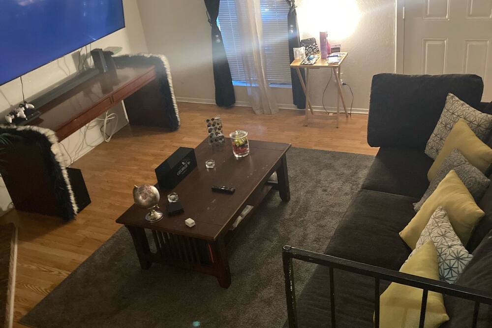 Photo of Livingroom in Pleasant Grove