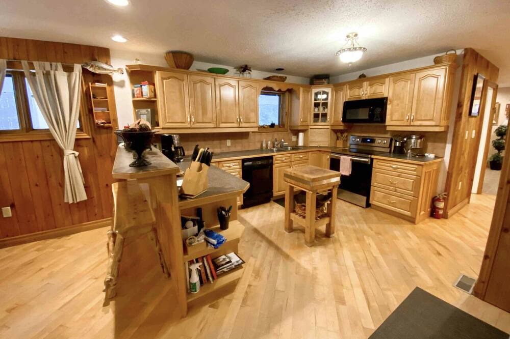 Photo of Kitchen in McMurrich/Monteith