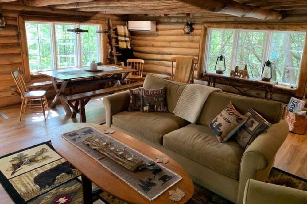 Photo of Livingroom in Ashburn