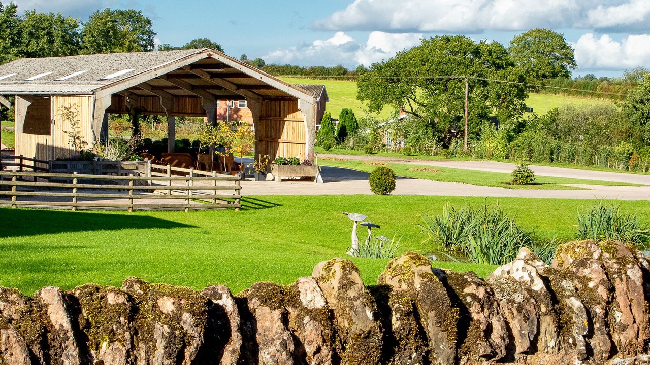 Photo of Others in Pencombe