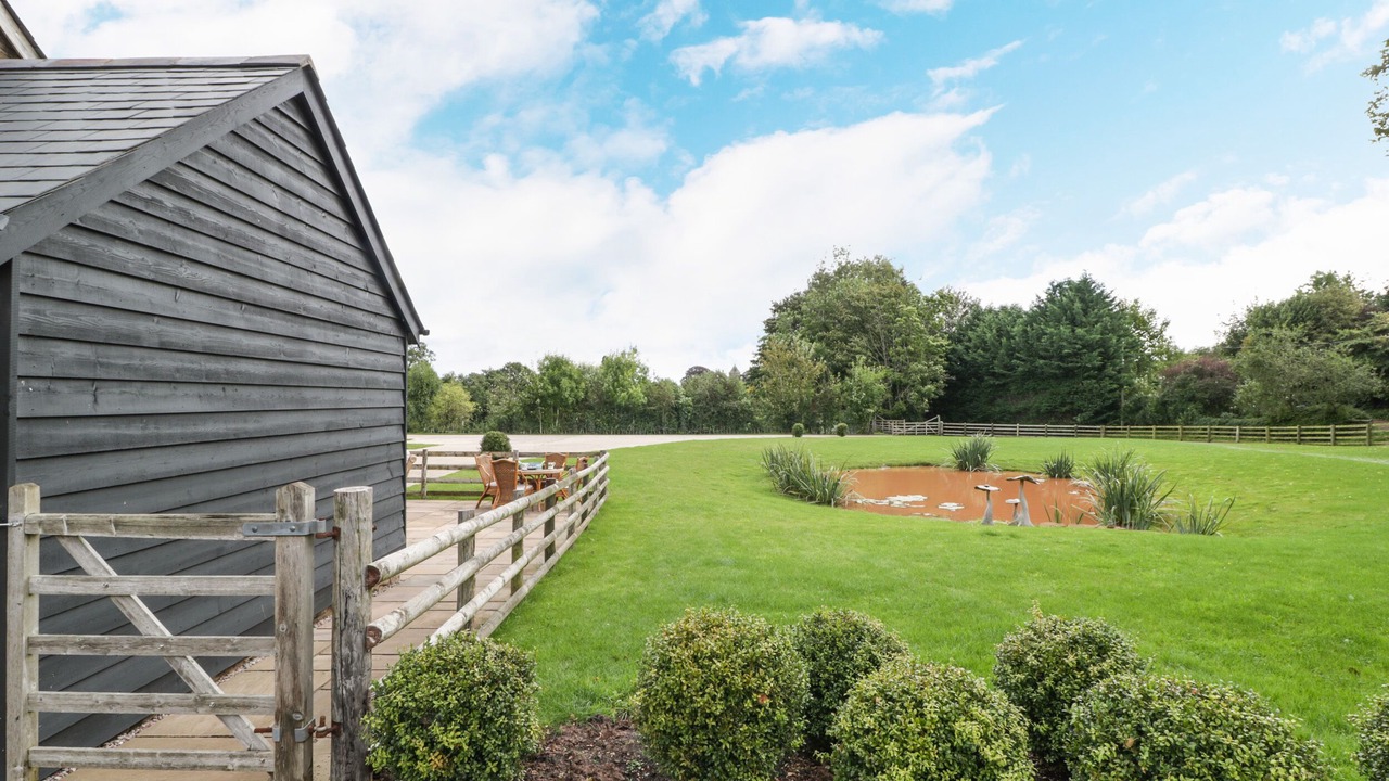 Photo of Others in Pencombe