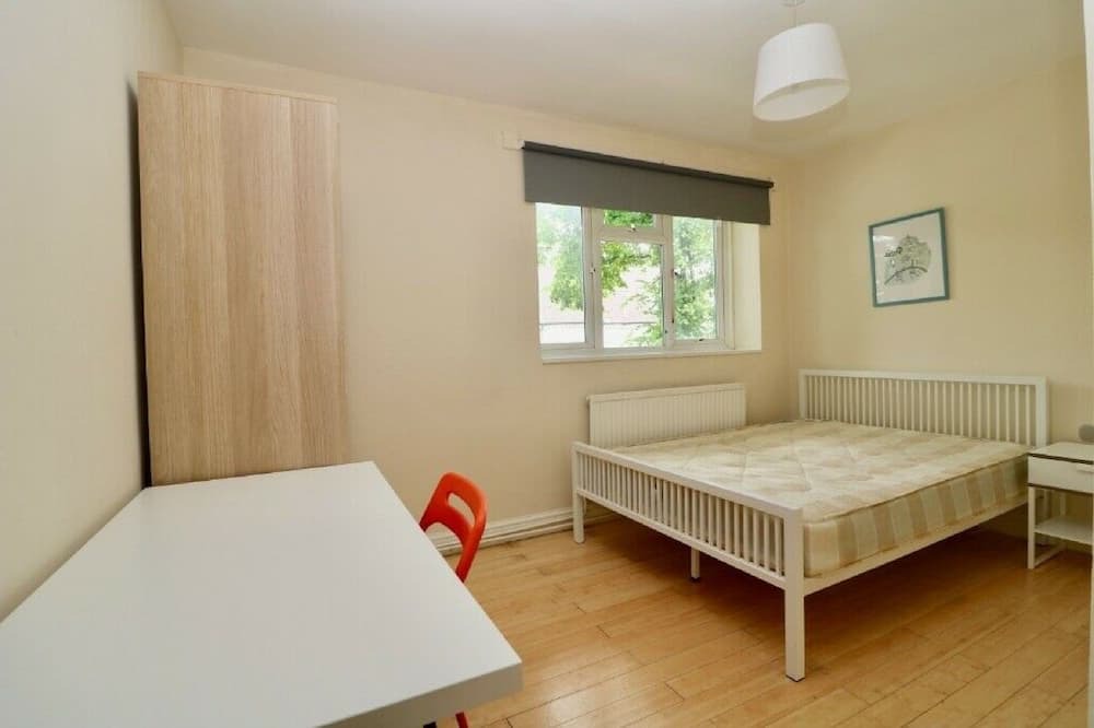 Photo of Bedroom in Change