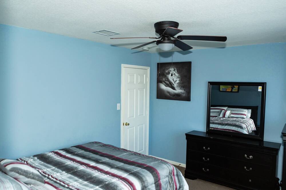 Photo of Bedroom in Clodine