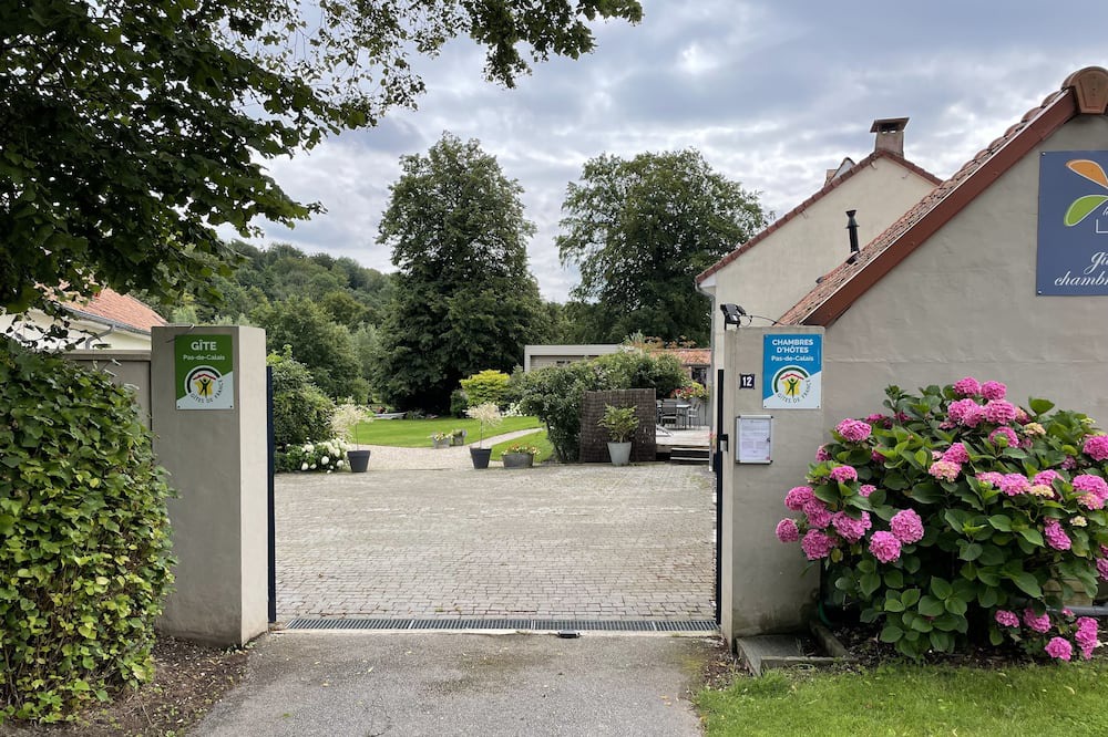 Photo of Outdoor in Courset