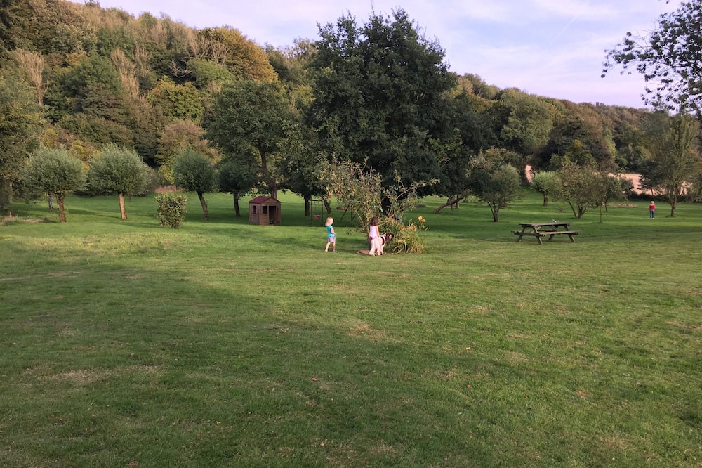 Photo of Outdoor in Courset