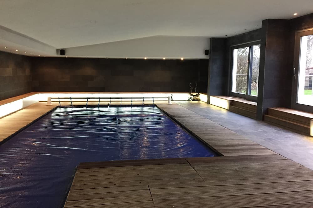 Photo of Outdoor in Courset