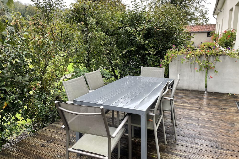 Photo of Patio Balcony in Courset