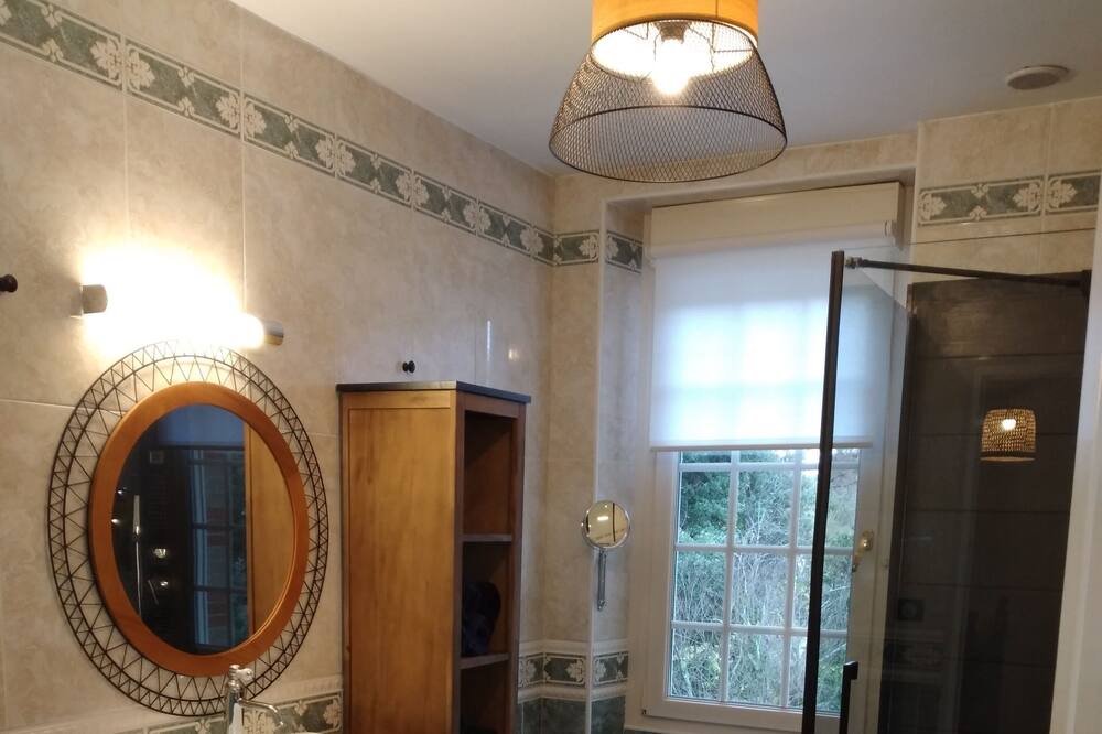 Photo of Bathroom in Saint-Brevin-les-Pins