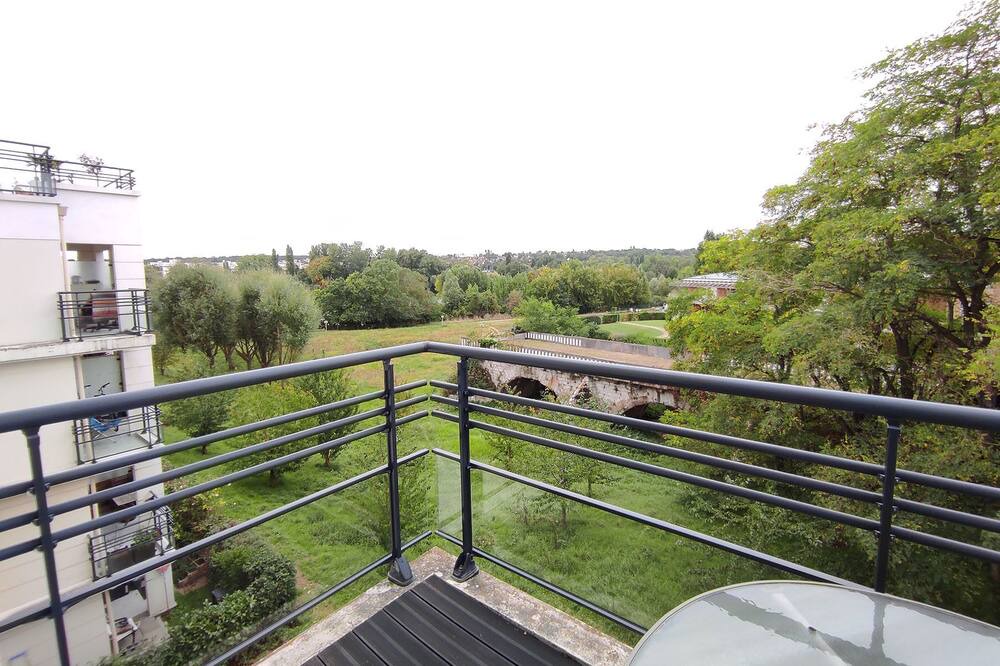 Photo of Patio Balcony in Carrieres-sous-Poissy