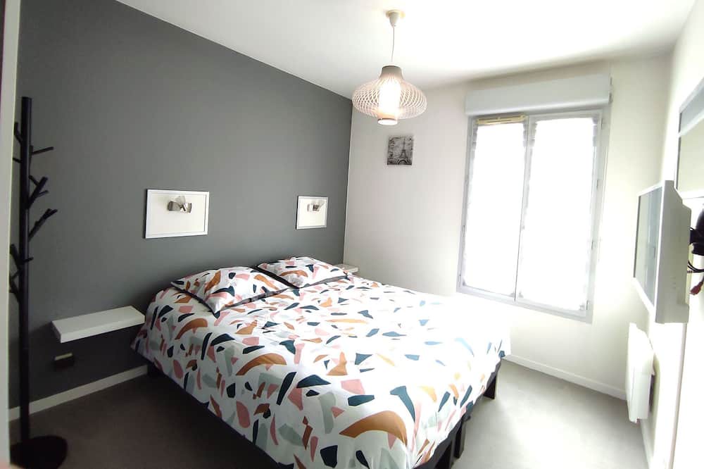 Photo of Bedroom in Carrieres-sous-Poissy