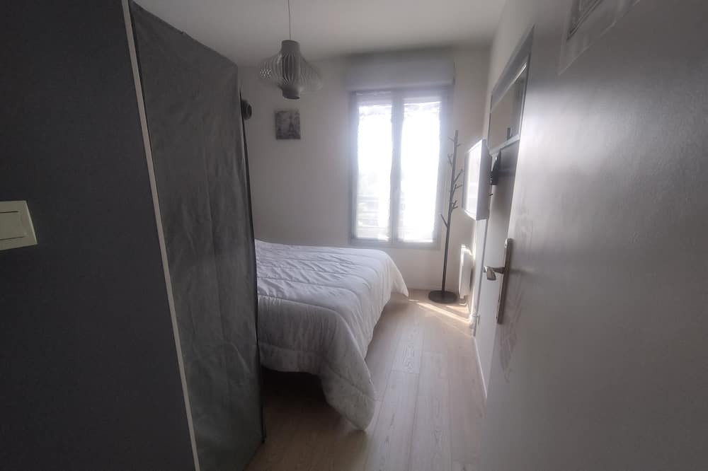 Photo of Bedroom in Carrieres-sous-Poissy