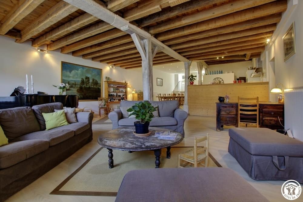 Photo of Livingroom in Collonges