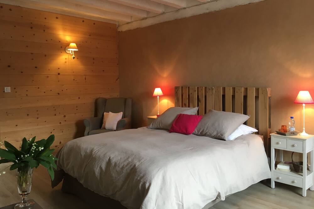 Photo of Bedroom in Collonges