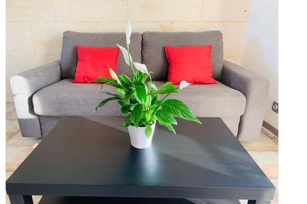 Photo of Livingroom in Chauray