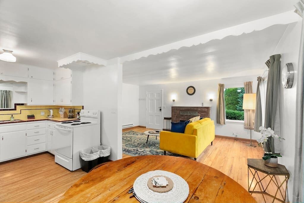 Photo of Others in Monroe