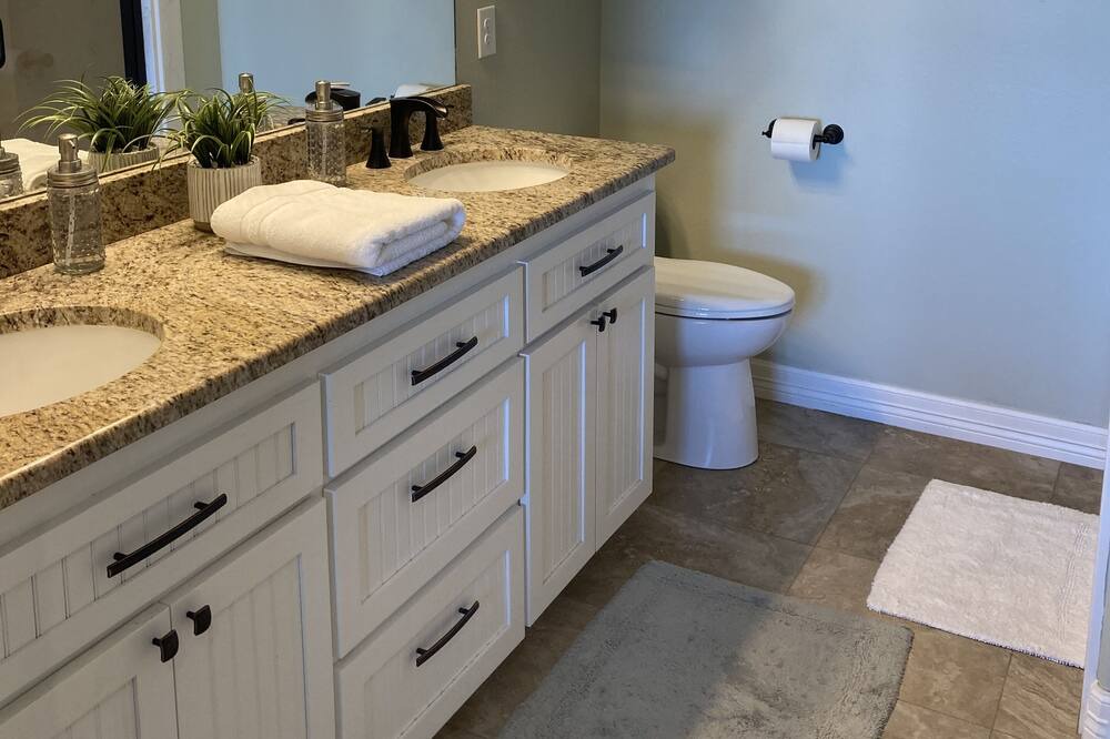 Photo of Bathroom in Onalaska