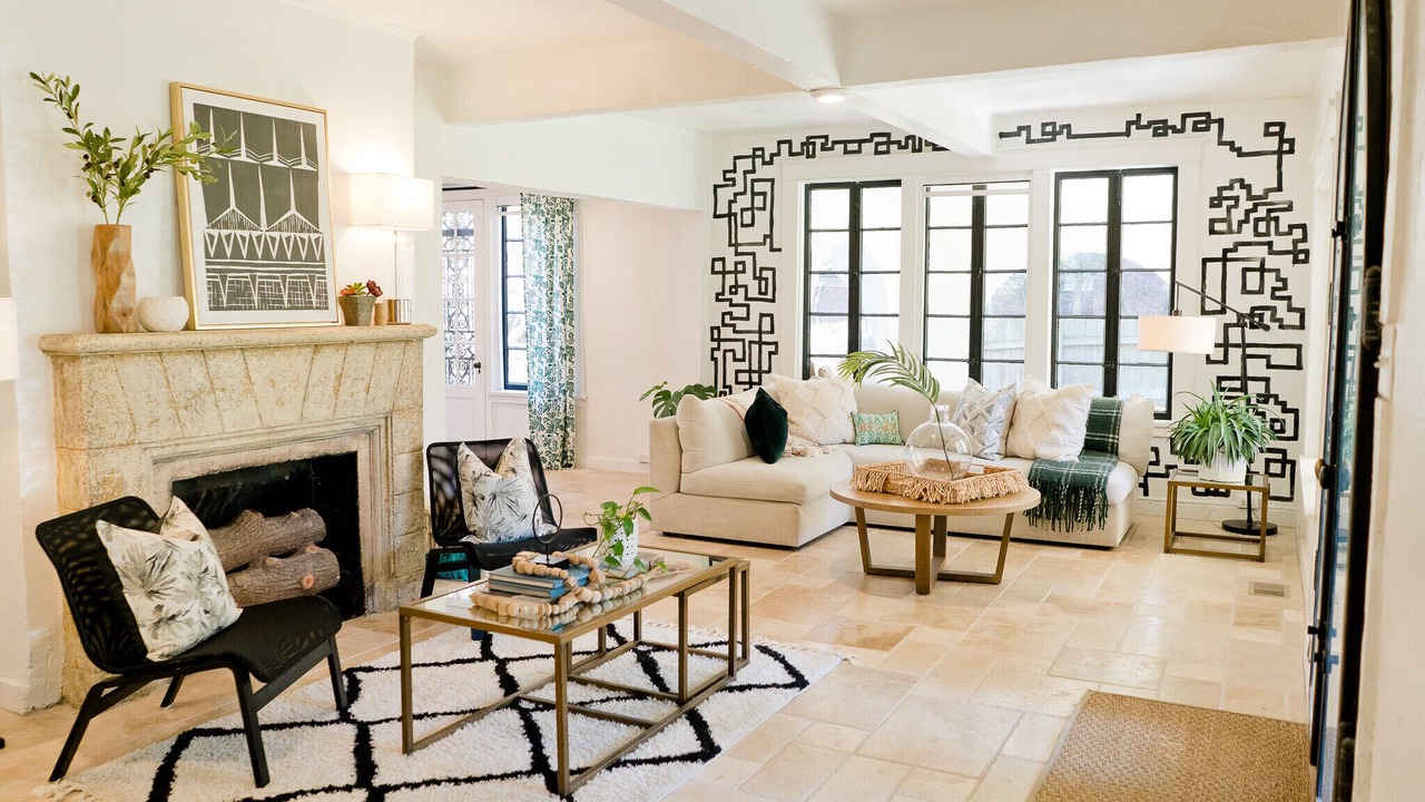 Photo of Livingroom in East Memphis