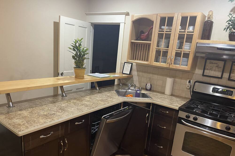 Photo of Kitchen in Calabogie