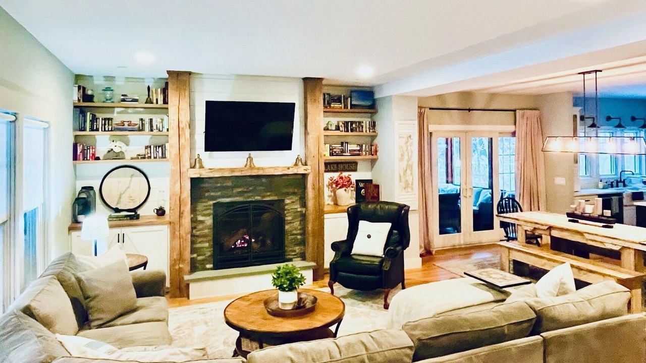 Photo of Livingroom in Huletts Landing